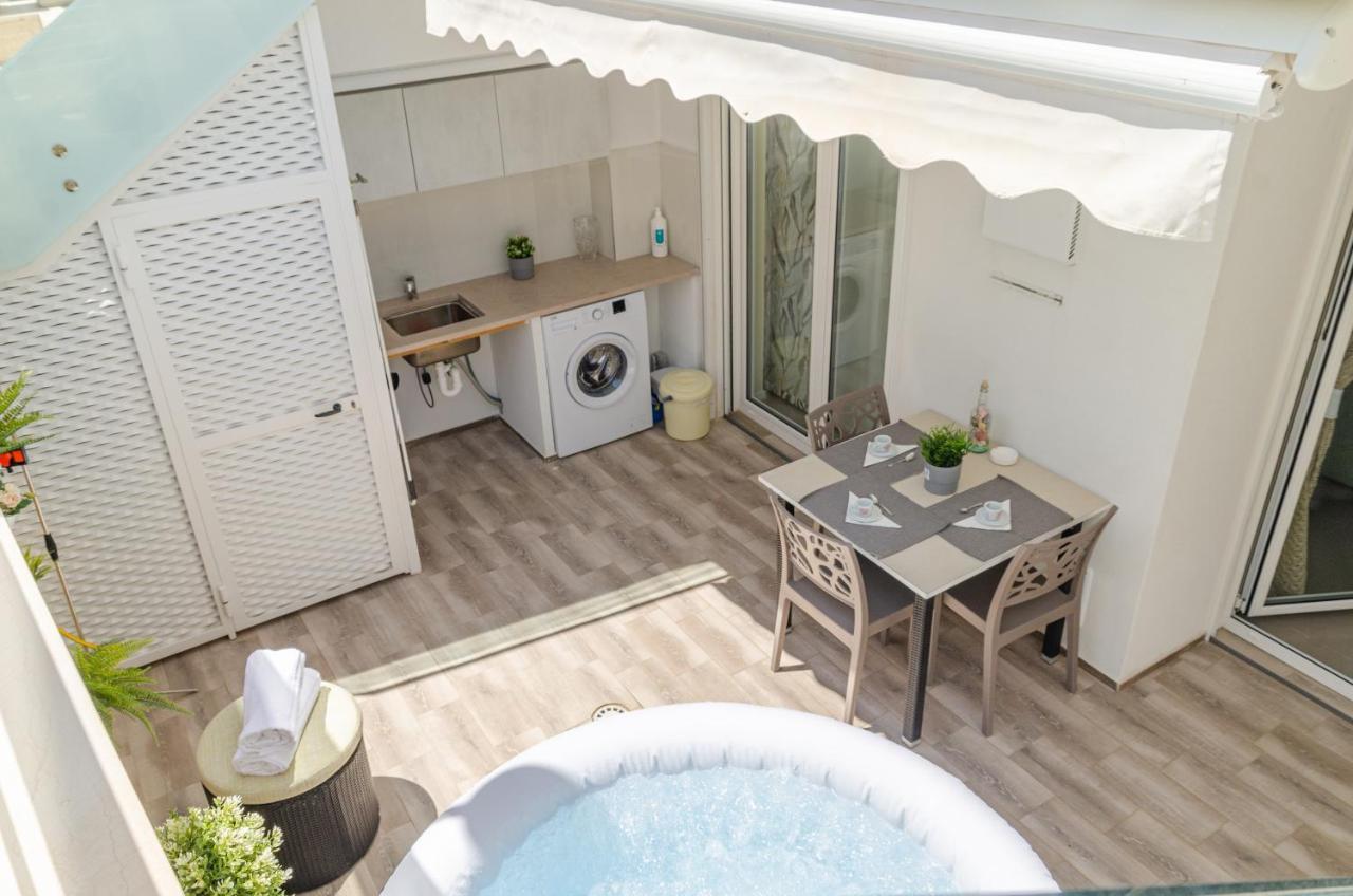 Apulialux Little Jem W Jacuzzi / 180 Steps From Sea Villa Polignano a Mare Exterior foto